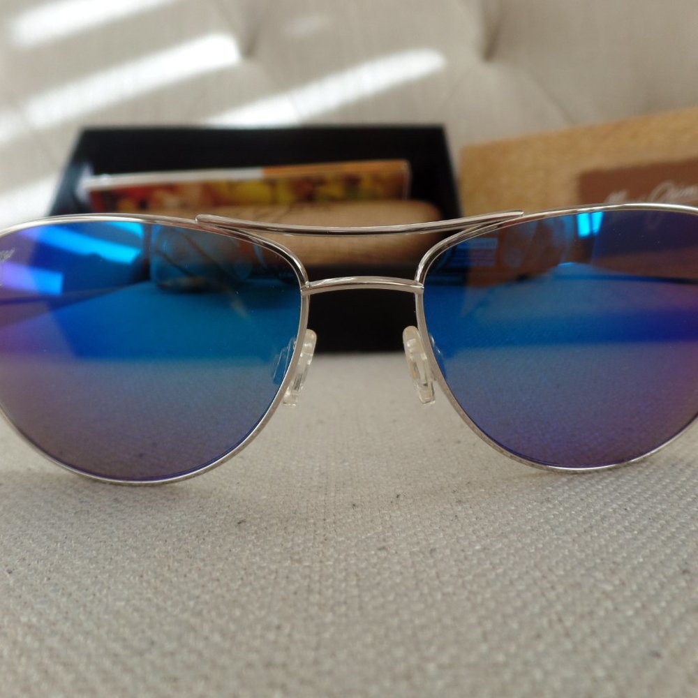 Maui Jim Baby Beach Aviator Silver Titanium Frame w /Blue Hawaii Lens - Picture 3 of 10